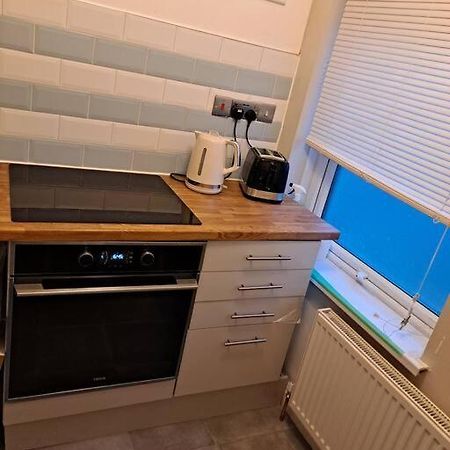 Two Bedroom Maisonette Close Towarwick Uni Coventry Esterno foto